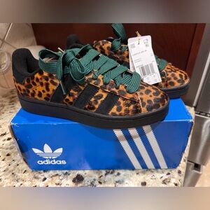 Adidas Campus Leopard Print Sneakers with Green Laces Brand New Size 8